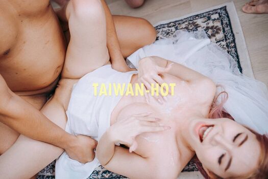 Leaked Apr il private photo viral onlyfans
