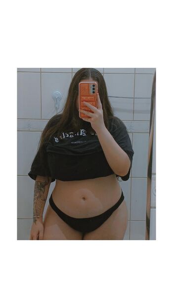Leaked Apron bellies page private photo viral onlyfans