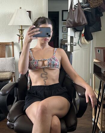 Leaked Aquariusdays private photo viral onlyfans