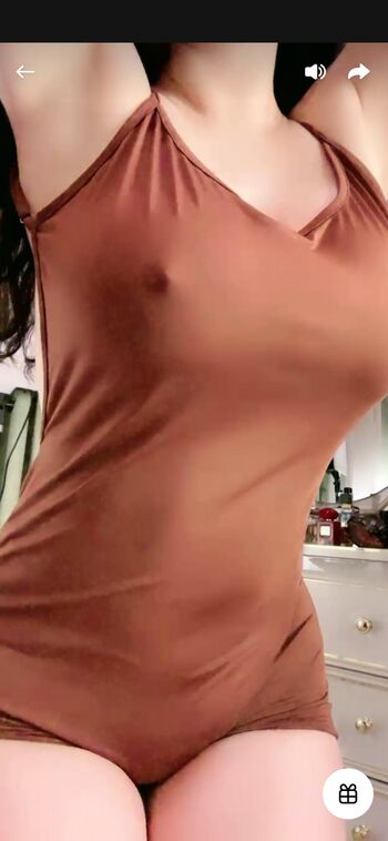 Arab Camgirl