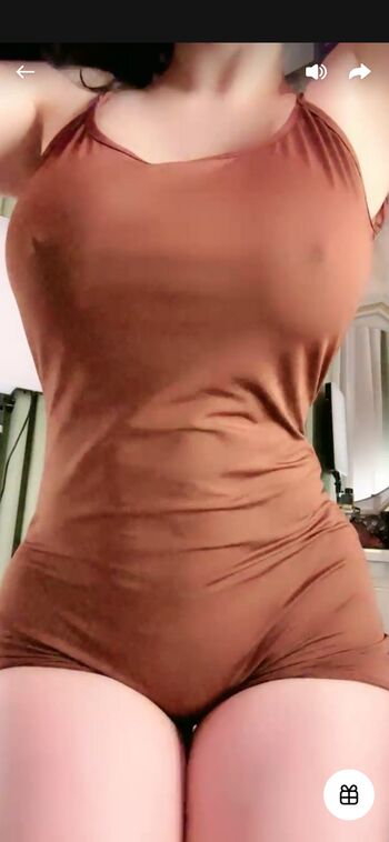 Leaked Arab camgirl private photo viral onlyfans