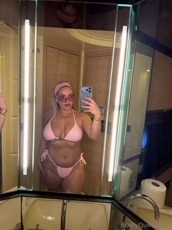 Leaked Araqueenbae private photo viral onlyfans