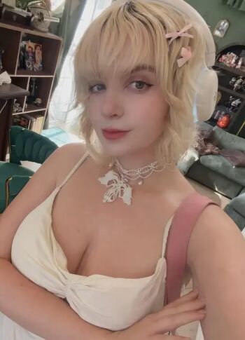 Leaked Aretteepls private photo viral onlyfans
