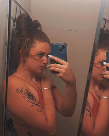 ari_macgown0216