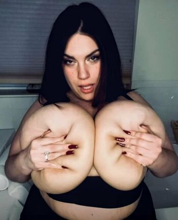 Aria Jane