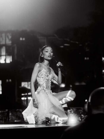 Leaked Ariana grande private photo viral onlyfans