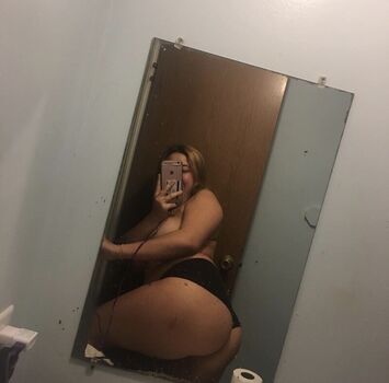 Ariana Riane