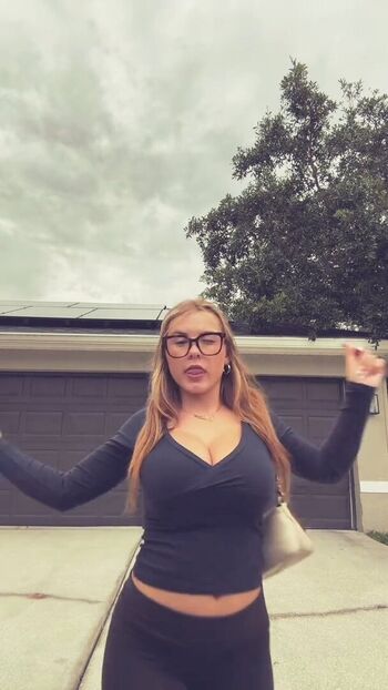 Leaked Ariana white page private photo viral onlyfans
