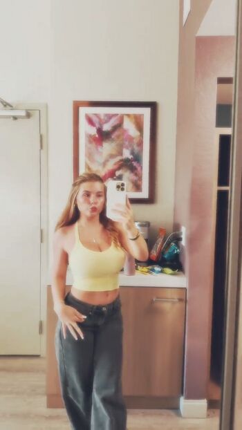 Leaked Ariana white private photo viral onlyfans