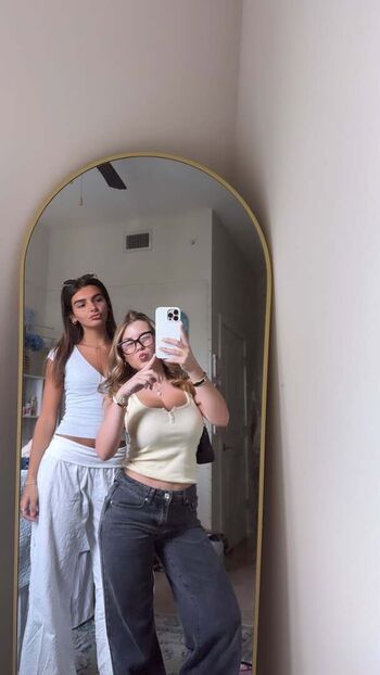 Leaked Ariana white private photo viral onlyfans