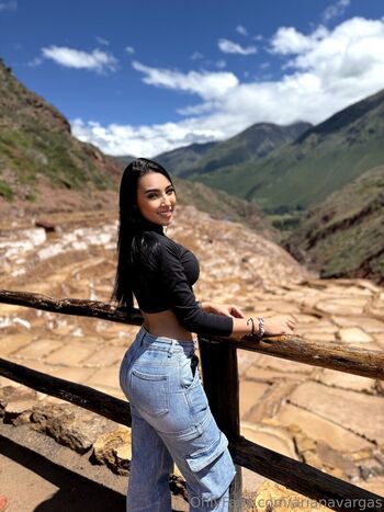 Leaked Arianavargas private photo viral onlyfans