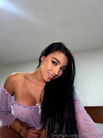 Leaked Arianavargas private photo viral onlyfans