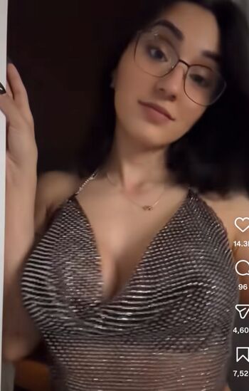 Leaked Arianna lane private photo viral onlyfans