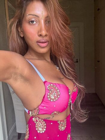 Leaked Armpit fetish private photo viral onlyfans