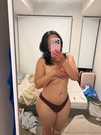 Leaked Aroomi kim private photo viral onlyfans