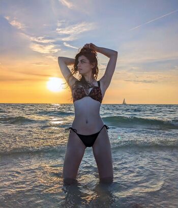 Leaked Aruuu  page private photo viral onlyfans