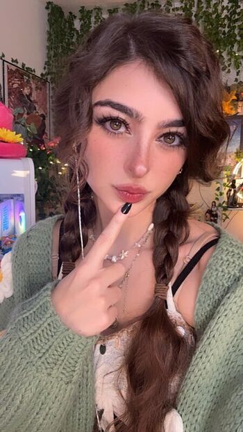 Leaked Aruuu private photo viral onlyfans