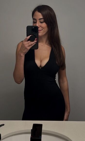 Arynne Wexler