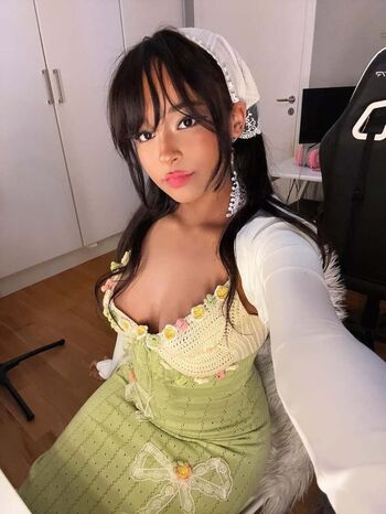 AshantiLoo