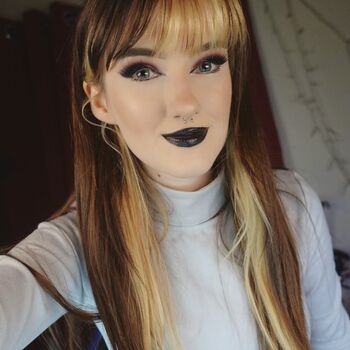 Leaked Devonday/ private photo viral onlyfans