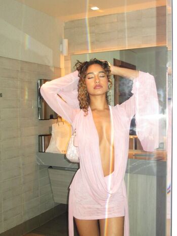 Leaked Ashlee almonte private photo viral onlyfans