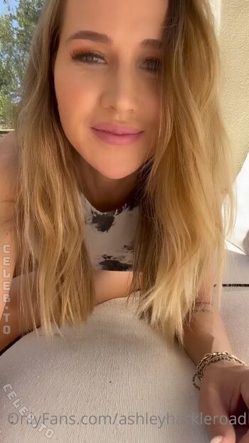 Leaked Ashley harkleroad adams page private photo viral onlyfans