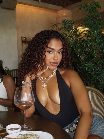 Leaked Ashley nicole moss private photo viral onlyfans