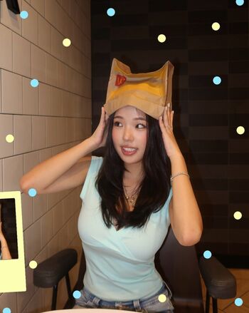 _ashleyhung