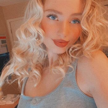 Leaked Ashleyyy private photo viral onlyfans