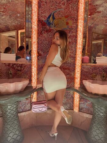 Asia Annunziata
