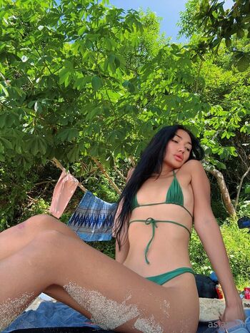 Leaked Asian lili private photo viral onlyfans