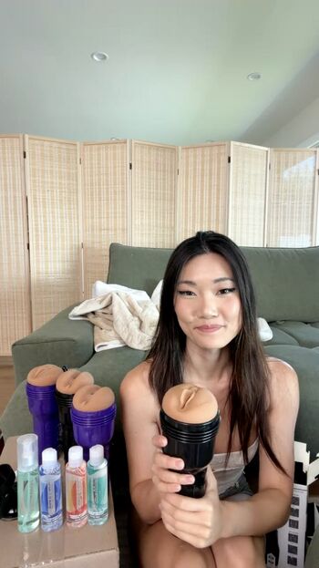Leaked Asianmochi  page private photo viral onlyfans