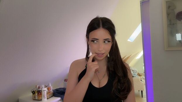 Leaked Asleyia private photo viral onlyfans