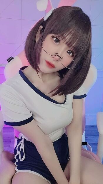 ASMR Mako