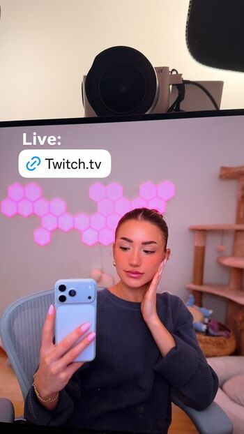 Leaked Astabush private photo viral onlyfans