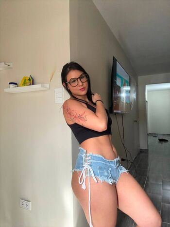 Leaked Astrid quijada private photo viral onlyfans