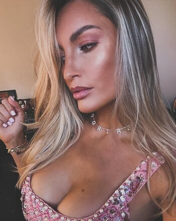 Leaked Aurelie dotremont page private photo viral onlyfans