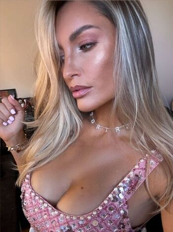 Leaked Aurelie dotremont page private photo viral onlyfans