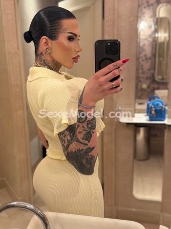 Ava Francaise