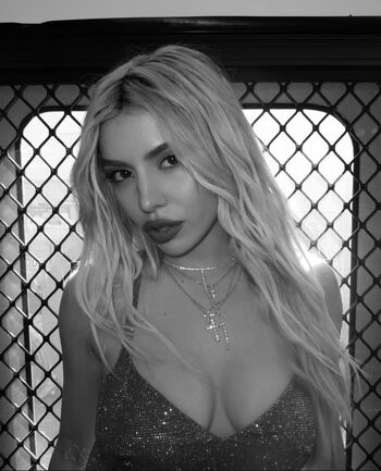 Ava Max