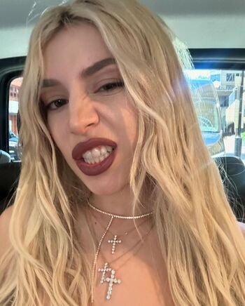 Ava Max