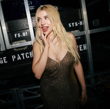 Leaked Ava max  page private photo viral onlyfans