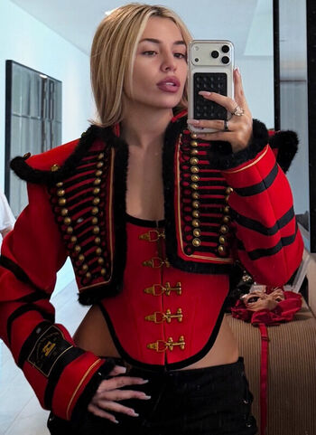 Leaked Ava max private photo viral onlyfans
