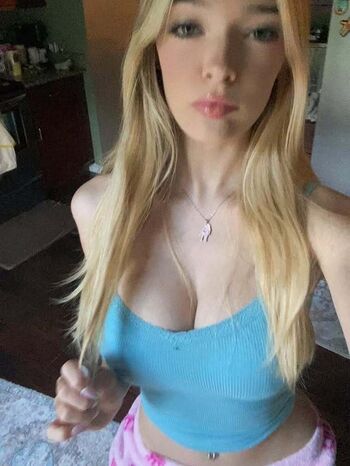 Leaked Angelkwy/ private photo viral onlyfans