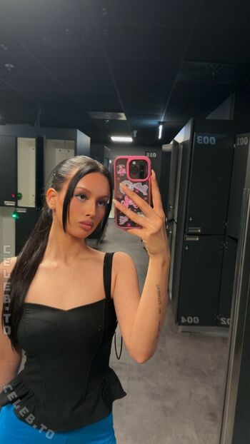 Leaked Avakisses private photo viral onlyfans