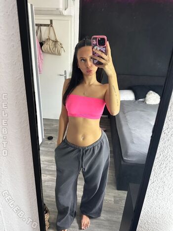 Leaked Avakisses private photo viral onlyfans