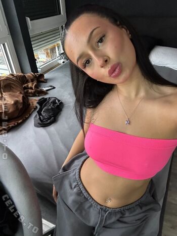 Leaked Avakisses private photo viral onlyfans