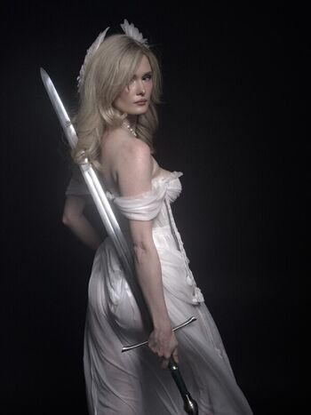 Avalon Warren