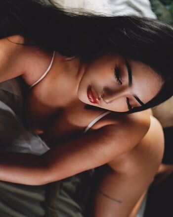 Leaked Avalynbabe private photo viral onlyfans