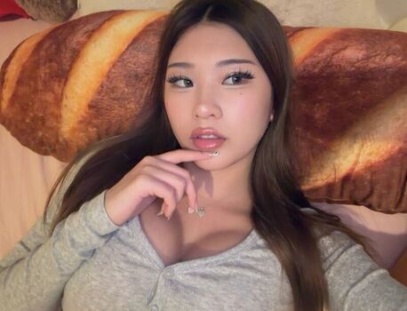 Leaked Avasuun private photo viral onlyfans
